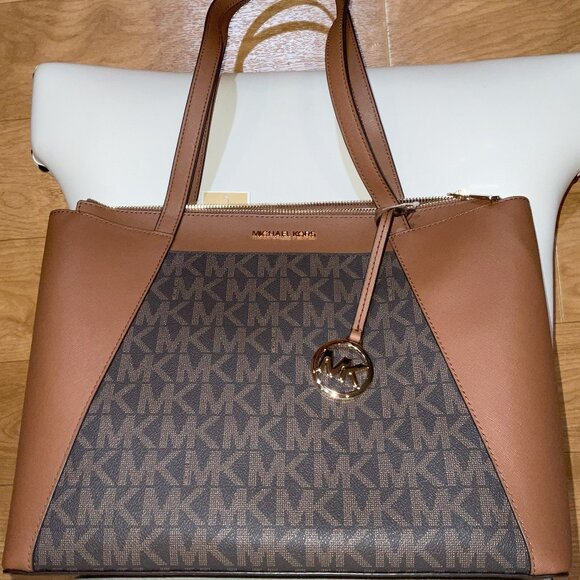 NWT Michael Kors Maddie Tote - Picture 1 of 3